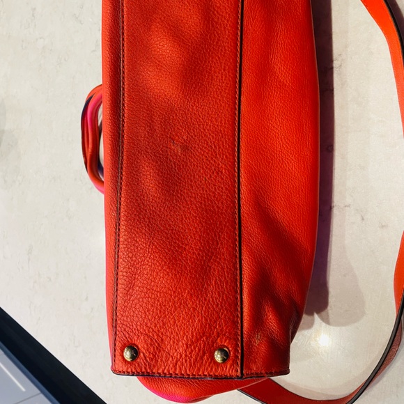 MICHAEL KORS
Hamilton East West Large Tote Red - Picture 9 of 9